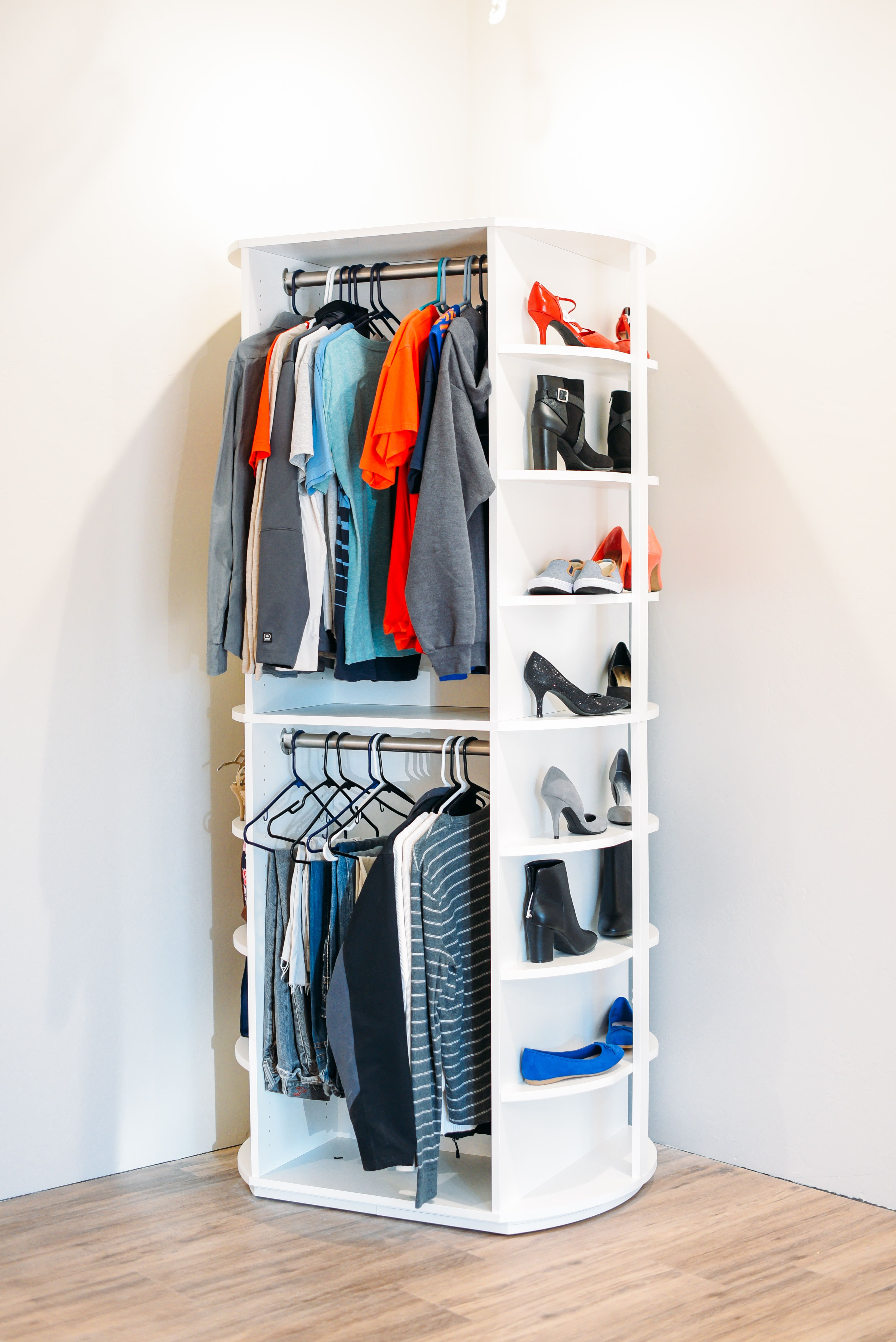 360-degree closet carousel fully loaded – high-end closet motorized shelving